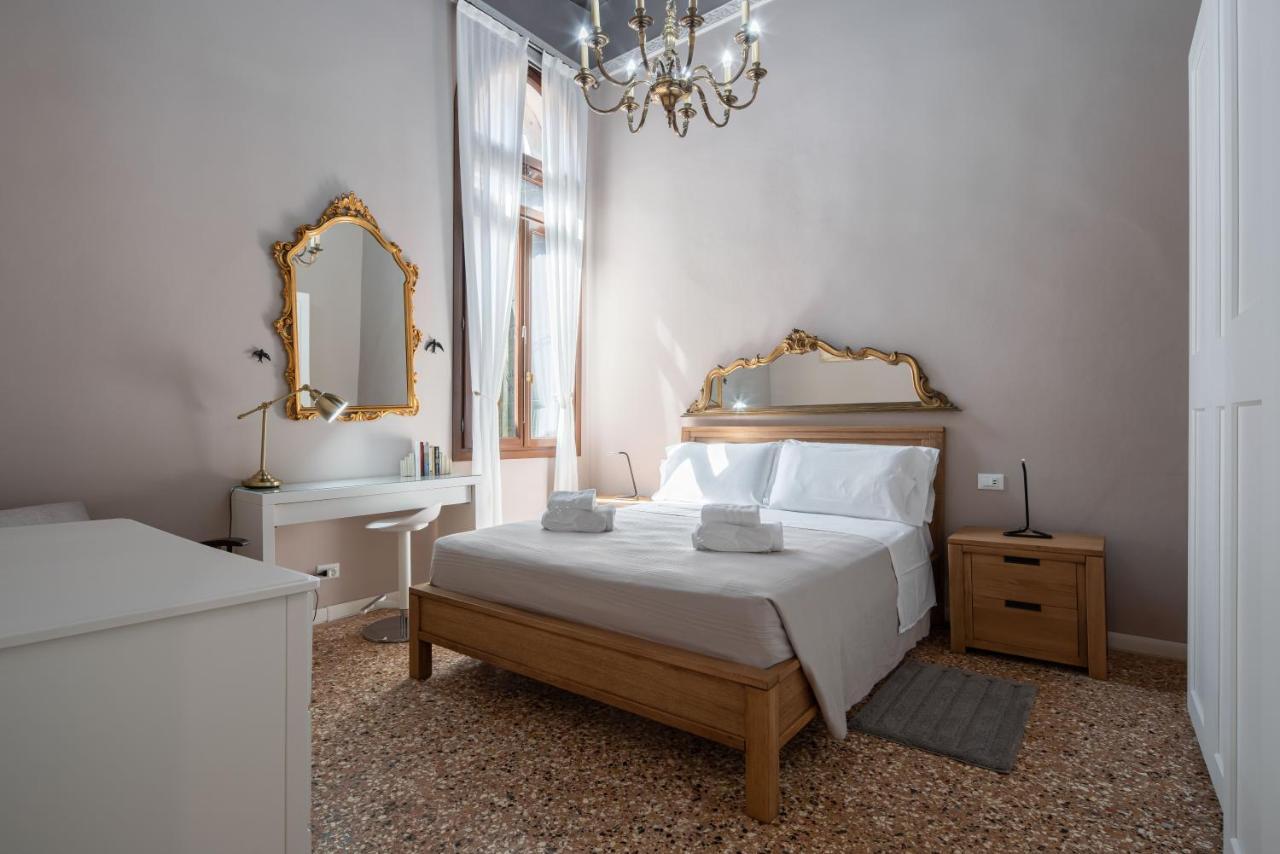 Apartment Sisila Velence Kültér fotó