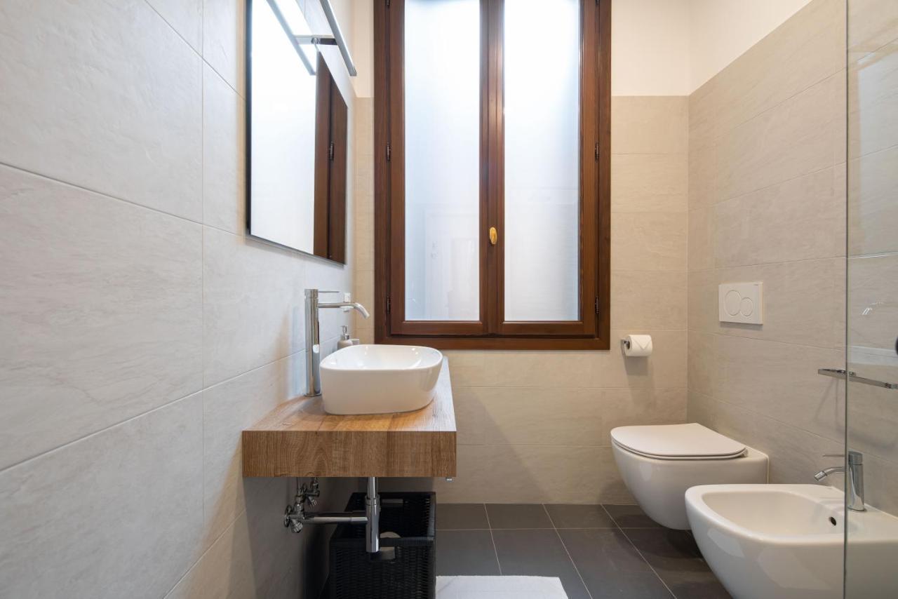Apartment Sisila Velence Kültér fotó