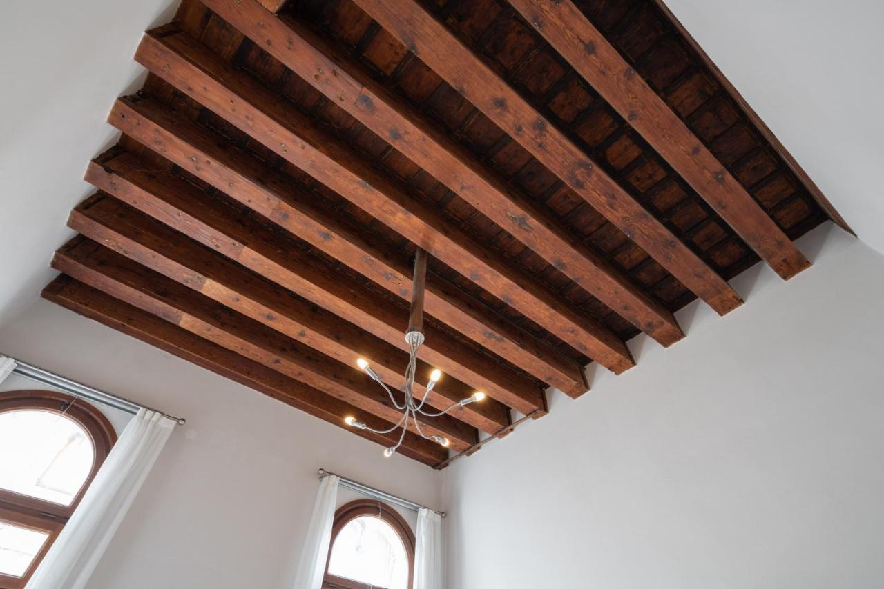 Apartment Sisila Velence Kültér fotó