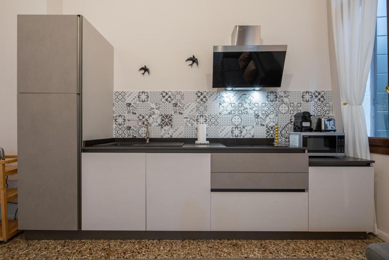 Apartment Sisila Velence Kültér fotó