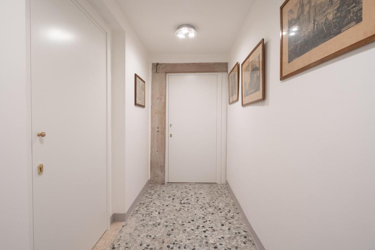 Apartment Sisila Velence Kültér fotó